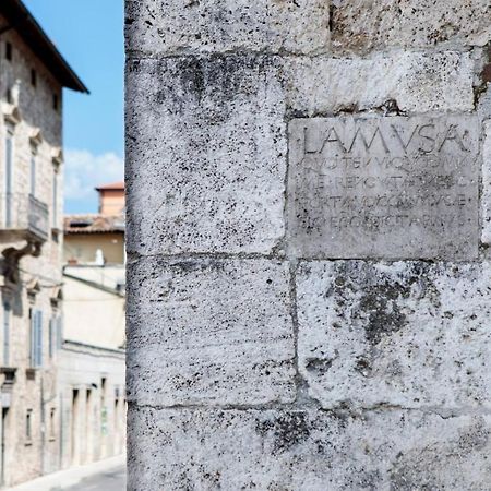 Porta Della Musa Ascoli Piceno Luaran gambar